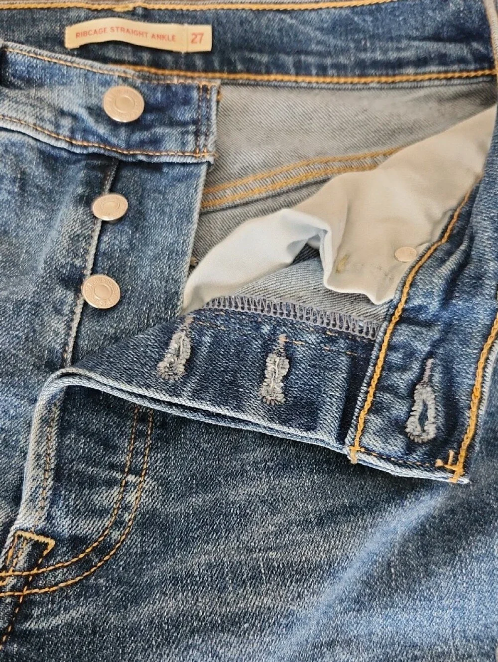 Levis levi straight